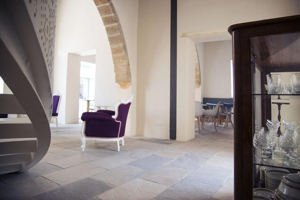 Lokàl Hotel Larnaca Extérieur photo