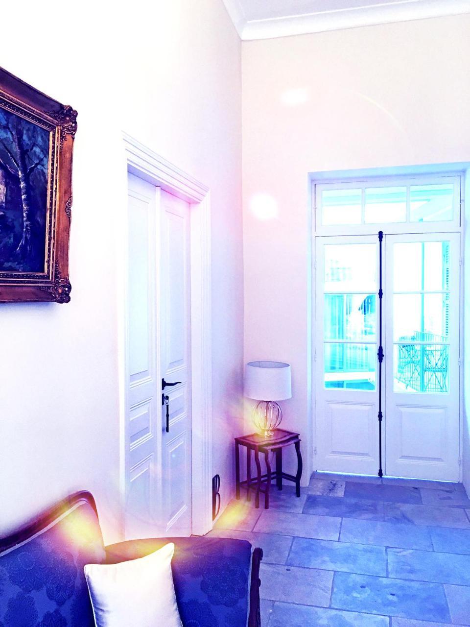 Lokàl Hotel Larnaca Extérieur photo